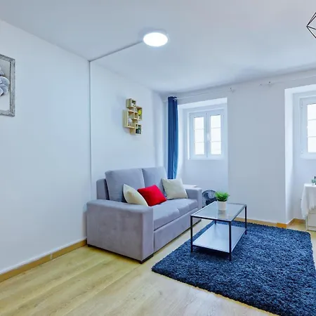 Beautiful And Spacious Flat In The Center Lägenhet