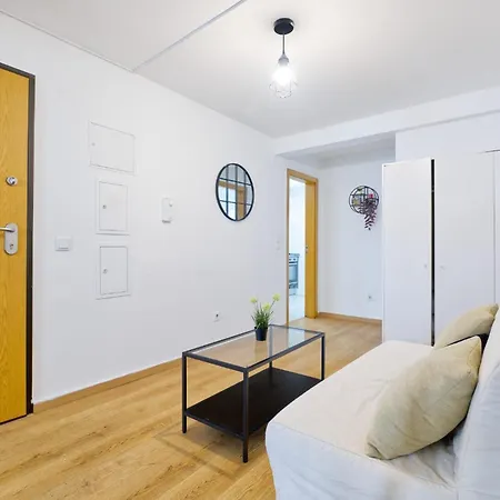 Apartment Beautiful And Spacious Flat In The Center Lisbon