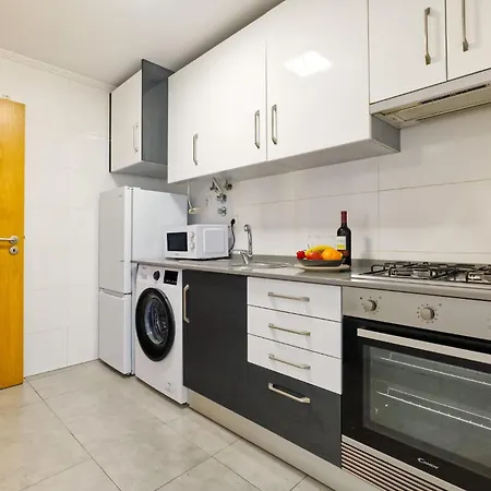 Beautiful And Spacious Flat In The Center Apartment
