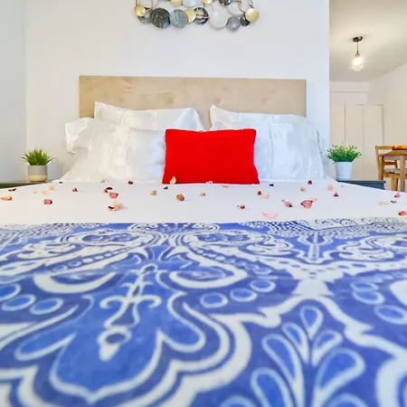 Beautiful And Spacious Flat In The Center Lägenhet