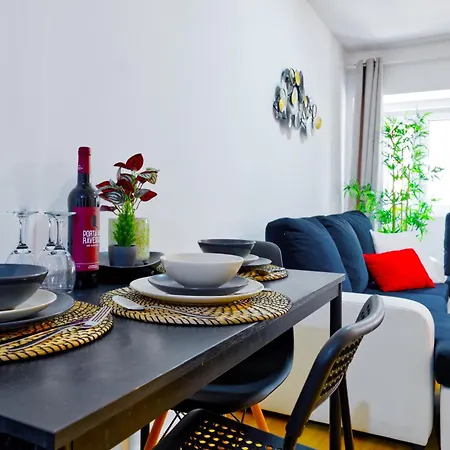 דירה Beautiful And Spacious Flat In The Center ליסבון