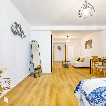 Апартаменты Beautiful And Spacious Flat In The Center *