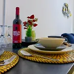 Beautiful And Spacious Flat In The Center * Lisboa