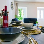 Apartamento Beautiful And Spacious Flat In The Center