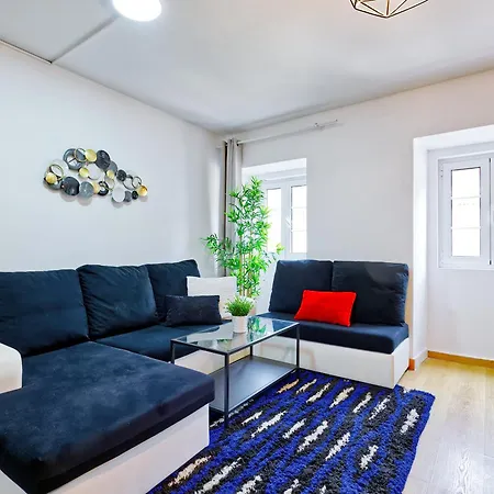 Beautiful And Spacious Flat In The Center Appartamento Lisbona