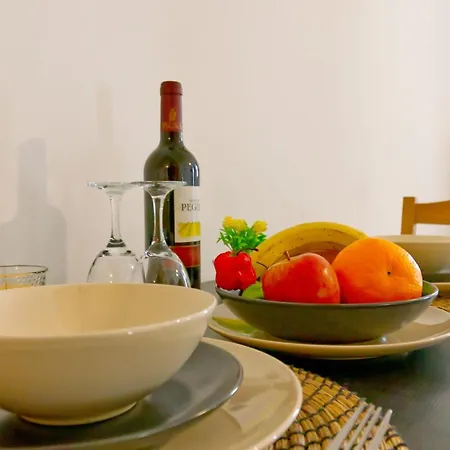 Beautiful And Spacious Flat In The Center Lisbona