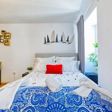 Beautiful And Spacious Flat In The Center * Lisboa